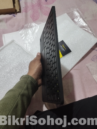 Wireless bluetooth keyboard